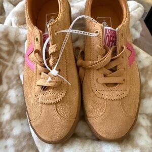 Vans Kids Sneakers in Tan and Pink